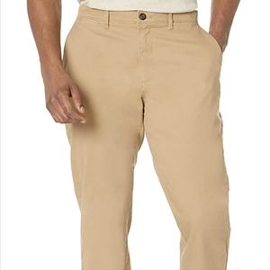 Amazon Essentials Men's Straight-Fit Casual Stretch Khaki Pant